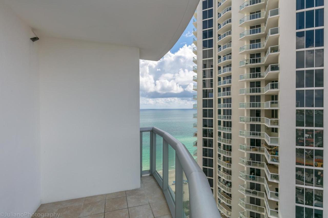 Ocean View 25Th Floor At Marenas Beach Resort By Ammosfl ไมอามีบีช ภายนอก รูปภาพ